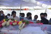 JR NTR Pays Last Respcets to Sirivennela Sitaramasastri